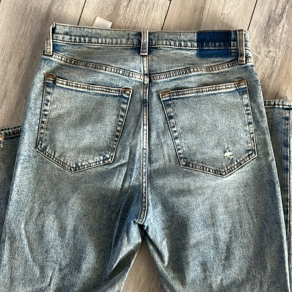 Abercrombie ultra high rise ankle straight jeans acid wash distressed size 30